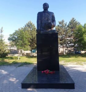 Statua Narimanov